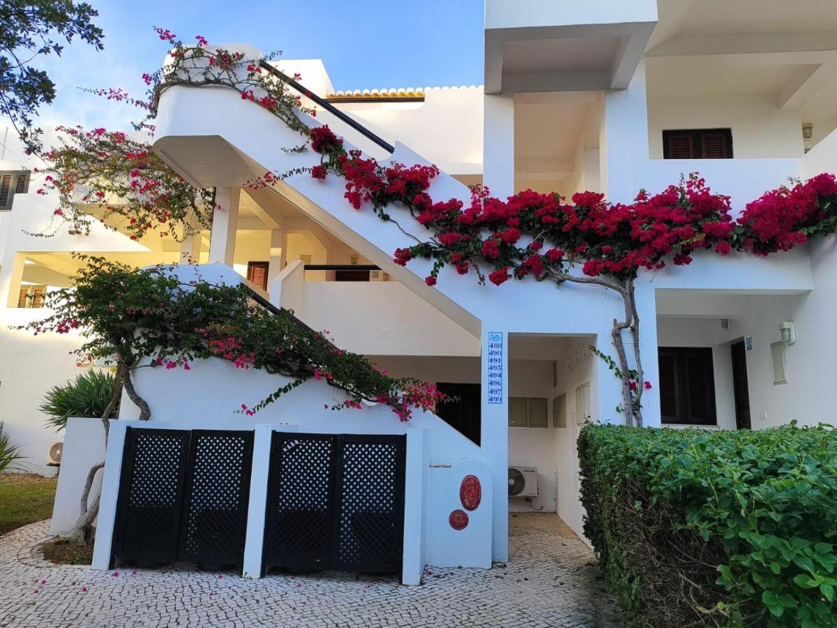 Balaia Golf Vilage 4 With Pool By Homing Albufeira