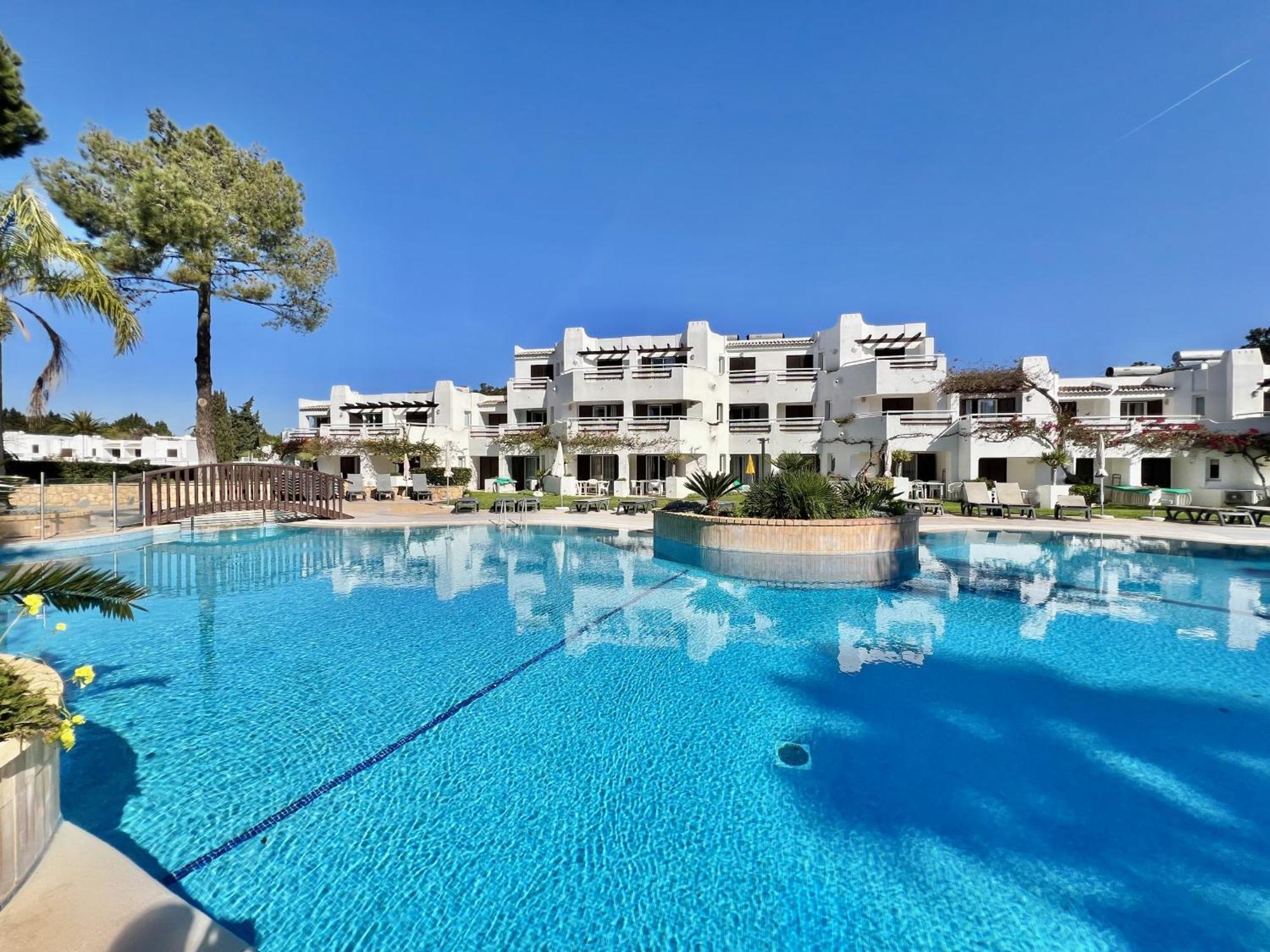 Balaia Golf Vilage 4 With Pool By Homing Apartment
